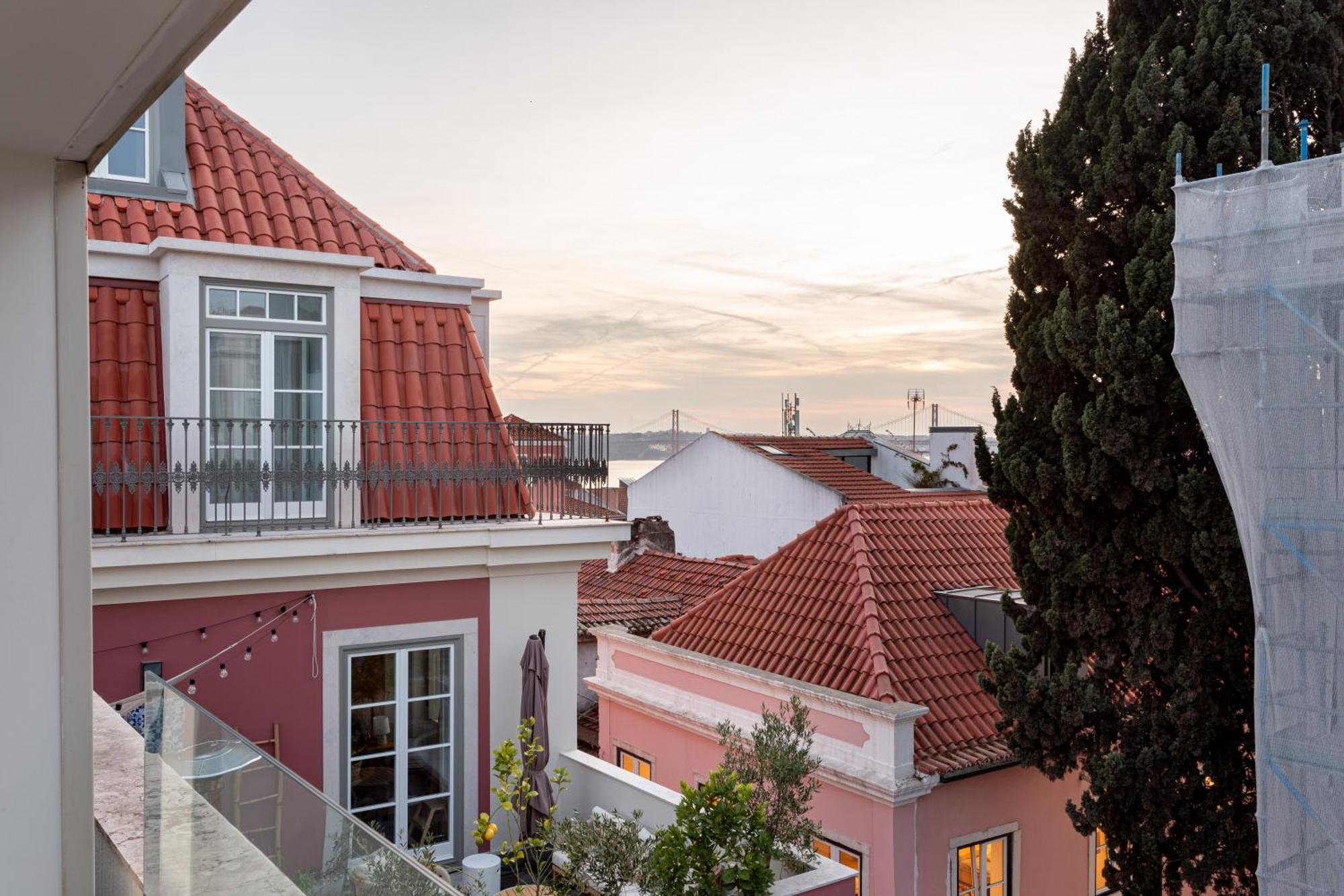 Joivy Bairro Alto 2-Br Apartment With Large Terrace Lisboa Kültér fotó